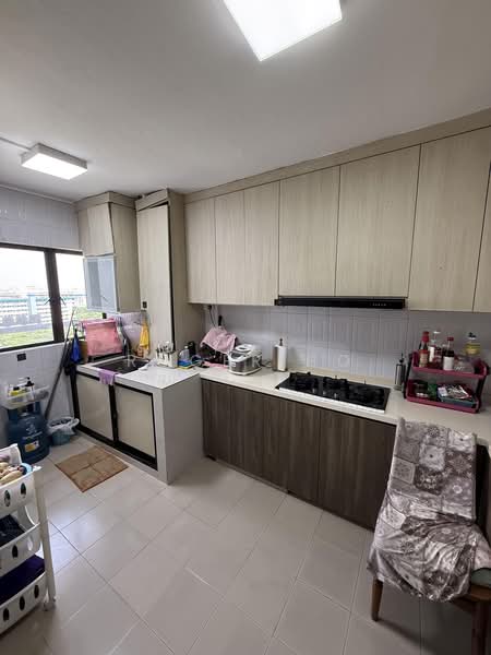 721 Bedok Reservoir Road, 721 Bedok Reservoir Road, 4 Bedrooms, 1,582 sqft, HDB Flat For Sale, by Roger Ho, 500208476 - Kitchen - PropertyGuru.com.sg