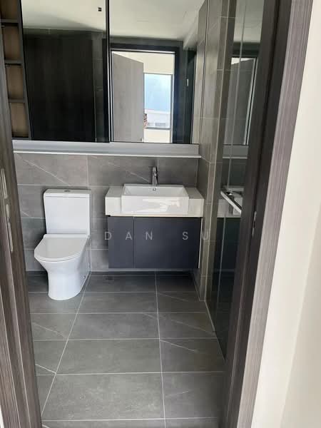 Riverfront Residences, 41 Hougang Avenue 7, 1 Bedroom, 463 sqft, Condominium For Rent, by Dan Su, 500208477 - Bathroom - PropertyGuru.com.sg