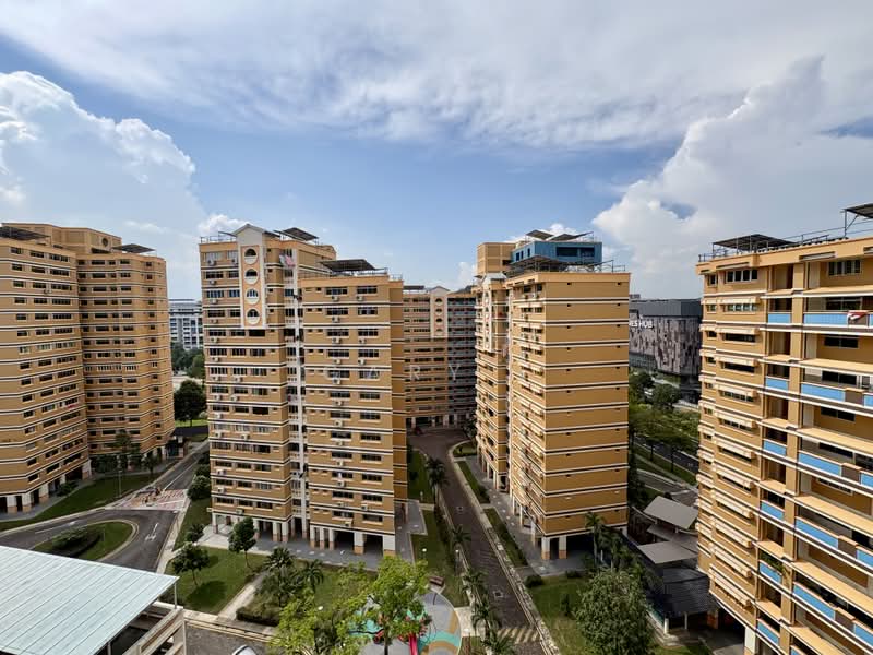 856D Tampines Street 82, 856D Tampines Street 82, 4 Bedrooms, 1,571 sqft, HDB Flat For Sale, by Gary ., 500208480 - Exterior - PropertyGuru.com.sg