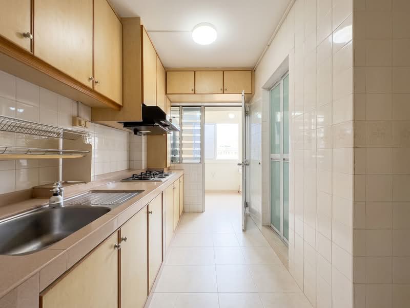 856D Tampines Street 82, 856D Tampines Street 82, 4 Bedrooms, 1,571 sqft, HDB Flat For Sale, by Gary ., 500208480 - Kitchen (photo decluttered with AI) - PropertyGuru.com.sg
