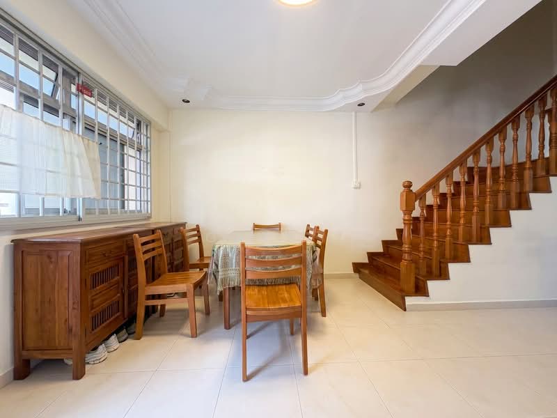 856D Tampines Street 82, 856D Tampines Street 82, 4 Bedrooms, 1,571 sqft, HDB Flat For Sale, by Gary ., 500208480 - Dining Room (photo decluttered with AI) - PropertyGuru.com.sg