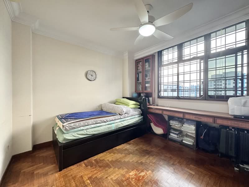661 Choa Chu Kang Crescent, 661 Choa Chu Kang Crescent, 4 Bedrooms, 1,518 sqft, HDB Flat For Sale, by Shawn Low, 500208488 - Common Bedroom - PropertyGuru.com.sg