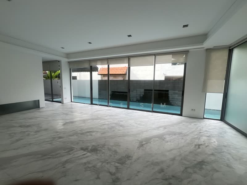 Modern Detached House, 1km to Nanyang Primary School, Prince of wales, coronation road, tan Kim Cheng road, 5 Bedrooms, 5,000 sqft, Detached House For Rent, by Joyce Sim, 500208490 - Living Room - PropertyGuru.com.sg