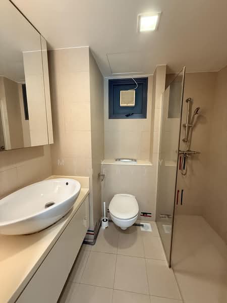 1F cantonment road, , 3 Bedrooms, 1,012 sqft, HDB Flat For Rent, by Merywaty (Mery), 500208504 - Bathroom - PropertyGuru.com.sg