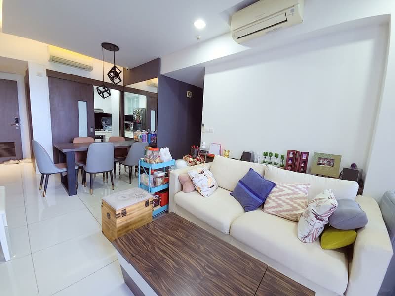 Heron Bay, Upper Serangoon View, 4 Bedrooms, 1,389 sqft, Executive Condominium For Sale, by Bren Soon, 500208511 - Living Room - PropertyGuru.com.sg