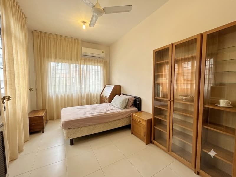 New Exclusive Listing ⭐️ Corner Terrace for AA or Rebuild, Chempaka Avenue, Sennett Estate, 4 Bedrooms, 2,207 sqft, Corner Terrace For Sale, by Hong Li, 500208518 - Bedroom - PropertyGuru.com.sg