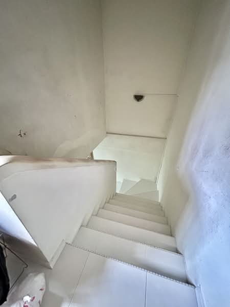 New Exclusive Listing Corner Terrace for AA or Rebuild, Chempaka Avenue, Sennett Estate, Macpherson / Potong Pasir, 4 Bedrooms, 2,207 sqft, Corner Terrace For Sale, by Hong Li, 500208518 - Interior - PropertyGuru.com.sg