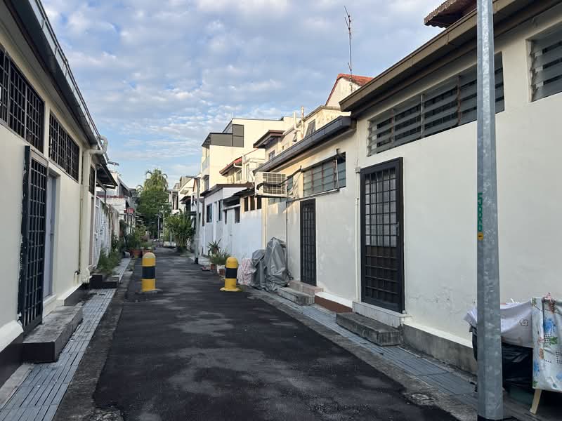 New Exclusive Listing Corner Terrace for AA or Rebuild, Chempaka Avenue, Sennett Estate, Macpherson / Potong Pasir, 4 Bedrooms, 2,207 sqft, Corner Terrace For Sale, by Hong Li, 500208518 - Exterior - PropertyGuru.com.sg