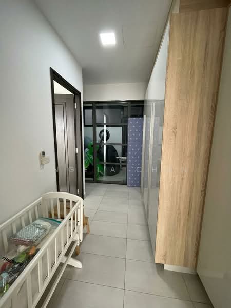 E Maisons (The Maisons), 32 Braddell Road, 2 Bedrooms, 1,227 sqft, Apartment For Sale, by Angela Chan, 500208520 - Corridor - PropertyGuru.com.sg