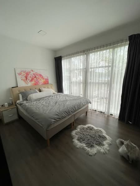 E Maisons (The Maisons), 32 Braddell Road, 2 Bedrooms, 1,227 sqft, Apartment For Sale, by Angela Chan, 500208520 - Bedroom - PropertyGuru.com.sg