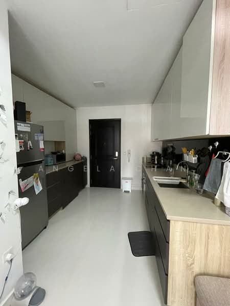 E Maisons (The Maisons), 32 Braddell Road, 2 Bedrooms, 1,227 sqft, Apartment For Sale, by Angela Chan, 500208520 - Kitchen - PropertyGuru.com.sg