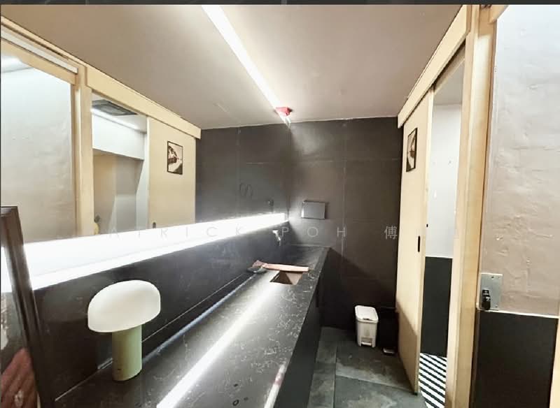 Boon Tat Street, Boon Tat Street, 3,442 sqft, Food & Beverage For Rent, by Patrick Poh 傅靖尰, 500208524 - Bathroom - CommercialGuru.com.sg
