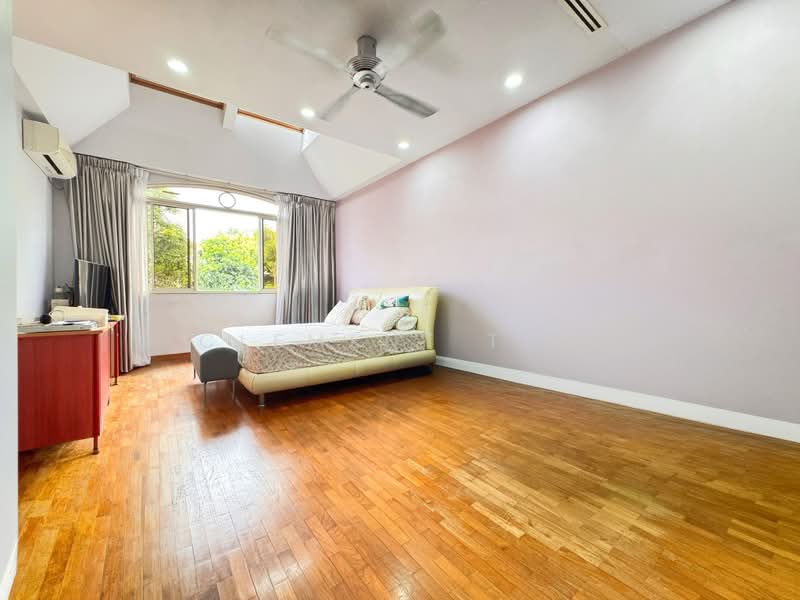 Changi Heights, Jalan Sinar Bintang, 4 Bedrooms, 3,101 sqft, Terraced House For Sale, by Clement Tan, 500208525 - Master Bedroom (Level 2) - PropertyGuru.com.sg
