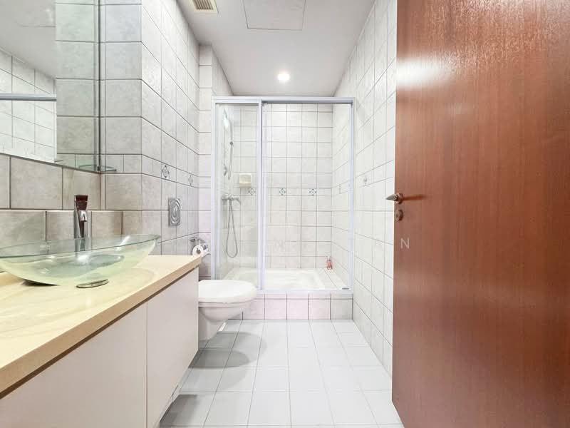 Changi Heights, Jalan Sinar Bintang, 4 Bedrooms, 3,101 sqft, Terraced House For Sale, by Clement Tan, 500208525 - Bathroom 4 (ensuite) - PropertyGuru.com.sg