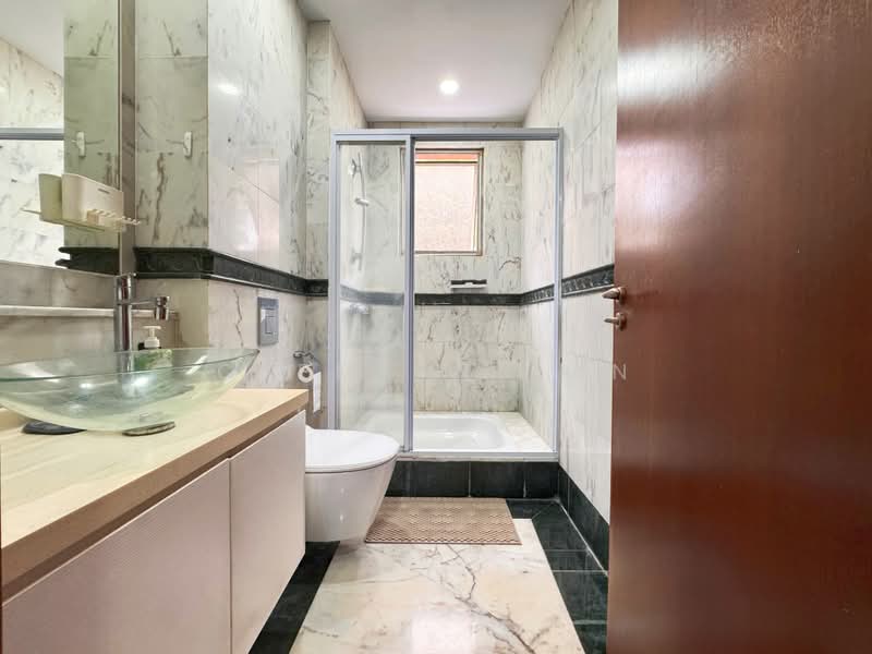 Changi Heights, Jalan Sinar Bintang, 4 Bedrooms, 3,101 sqft, Terraced House For Sale, by Clement Tan, 500208525 - Bathroom 2 (ensuite) - PropertyGuru.com.sg