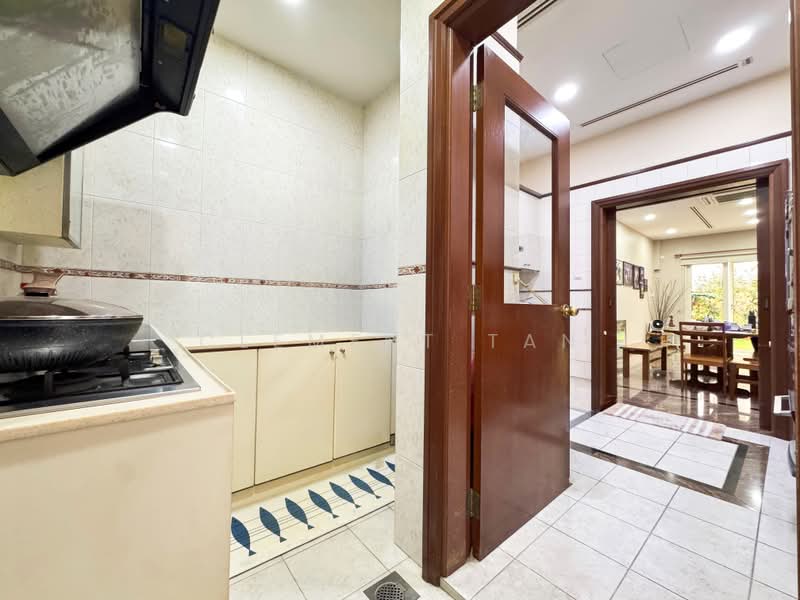 Changi Heights, Jalan Sinar Bintang, 4 Bedrooms, 3,101 sqft, Terraced House For Sale, by Clement Tan, 500208525 - Kitchen - PropertyGuru.com.sg