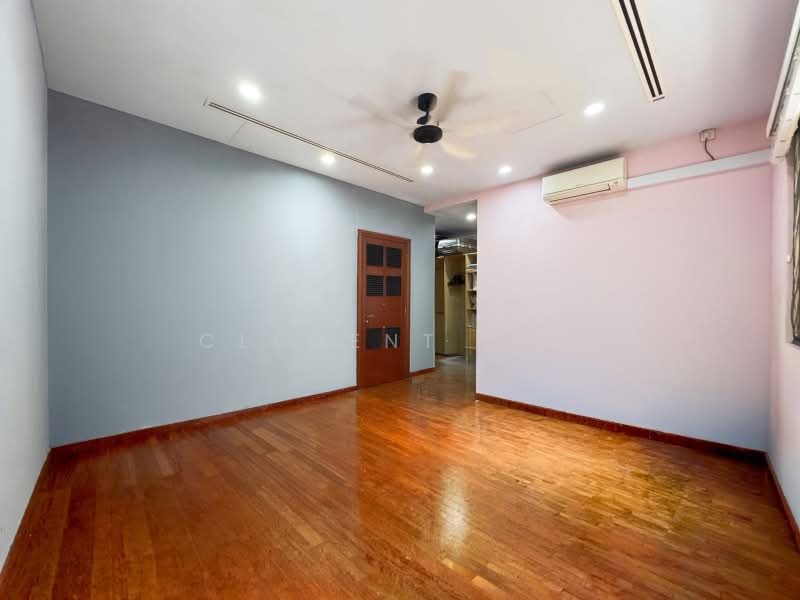 Changi Heights, Jalan Sinar Bintang, 4 Bedrooms, 3,101 sqft, Terraced House For Sale, by Clement Tan, 500208525 - Bedroom 2 (Level 2) - PropertyGuru.com.sg