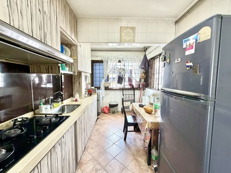 224D Compassvale Walk, 224D Compassvale Walk, 3 Bedrooms, 1,098 sqft, HDB Flat For Sale, by Hidayat Shariff, 500208537 - Kitchen - PropertyGuru.com.sg