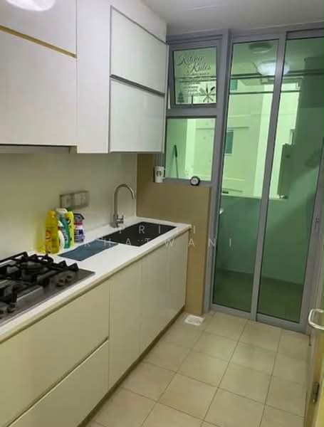 Canberra Residences, 501 Canberra Drive, Room Rental, 200 sqft, Condominium For Rent, by Priti Khatwani, 500208542 - Kitchen - PropertyGuru.com.sg
