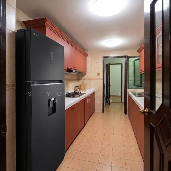 Stratford Court, 41A Bedok Ria Crescent, 3 Bedrooms, 1,399 sqft, Condominium For Rent, by Siyo Jun Jie Andrew, 500208556 - Kitchen - PropertyGuru.com.sg