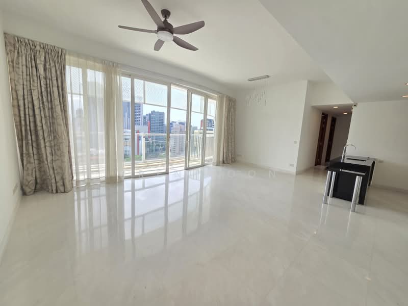 Saint Thomas Suites, 33 St Thomas Walk, 4 Bedrooms, 2,013 sqft, Condominium For Rent, by Bren Soon, 500208563 - Living Room - PropertyGuru.com.sg