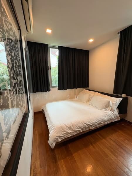 C.H.E.A.P D28 Luxurious Designer Corner Terrace for Sale!, Jalan Joran, 6 Bedrooms, 3,600 sqft, Corner Terrace For Sale, by Gary Shien, 500208577 - Bedroom - PropertyGuru.com.sg