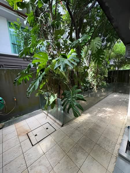 C.H.E.A.P D28 Luxurious Designer Corner Terrace for Sale!, Jalan Joran, 6 Bedrooms, 3,600 sqft, Corner Terrace For Sale, by Gary Shien, 500208577 - Exterior - PropertyGuru.com.sg