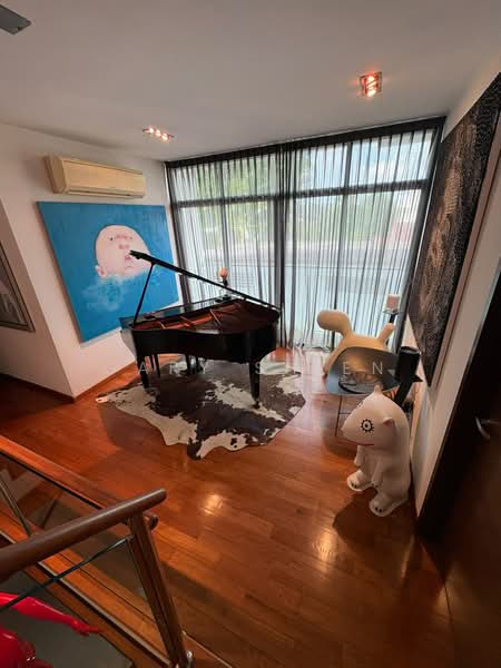 C.H.E.A.P D28 Luxurious Designer Corner Terrace for Sale!, Jalan Joran, 6 Bedrooms, 3,600 sqft, Corner Terrace For Sale, by Gary Shien, 500208577 - Living Room - PropertyGuru.com.sg