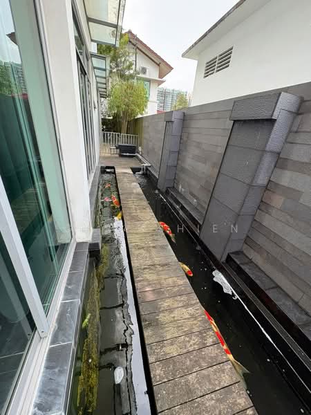 C.H.E.A.P D28 Luxurious Designer Corner Terrace for Sale!, Jalan Joran, 6 Bedrooms, 3,600 sqft, Corner Terrace For Sale, by Gary Shien, 500208577 - Exterior - PropertyGuru.com.sg