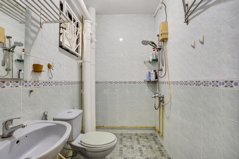 577 Woodlands Drive 16, 577 Woodlands Drive 16, 3 Bedrooms, 980 sqft, HDB Flat For Sale, by Clements Tang, 500208587 - Bathroom - PropertyGuru.com.sg