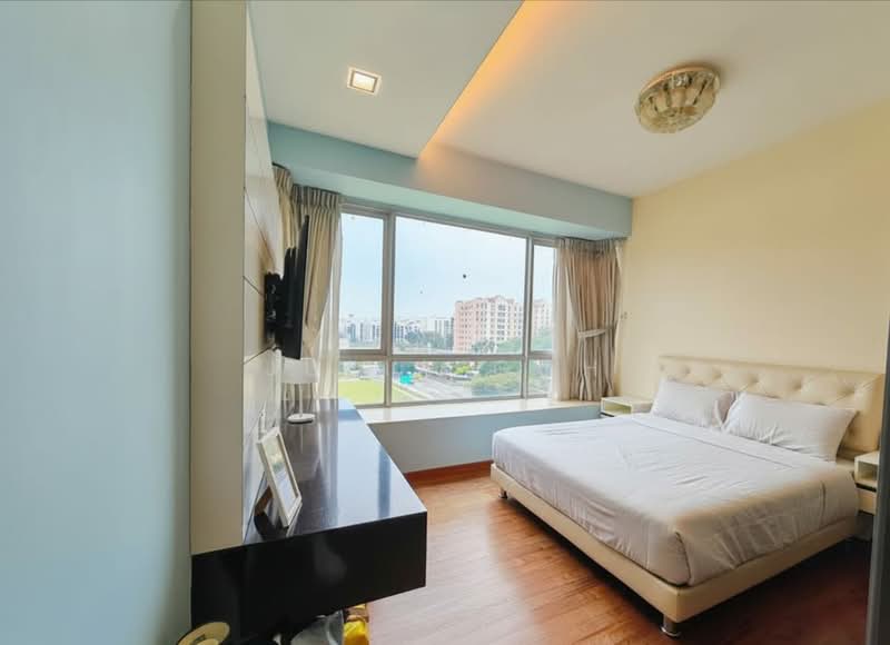 Hillvista, 1 Elizabeth Drive, 3 Bedrooms, 1,141 sqft, Condominium For Sale, by Julia Goh, 500208589 - Bedroom - PropertyGuru.com.sg