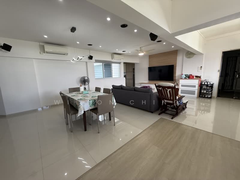 613 Clementi West Street 1, 613 Clementi West Street 1, 3 Bedrooms, 1,495 sqft, HDB Flat For Sale, by Wilson Ching, 500208611 - Living Room - PropertyGuru.com.sg