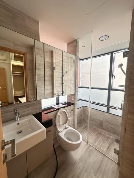 Cityscape at Farrer Park, 101 Mergui Road, 2 Bedrooms, 991 sqft, Condominium For Rent, by Winnie Wu, 500208613 - Bathroom - PropertyGuru.com.sg