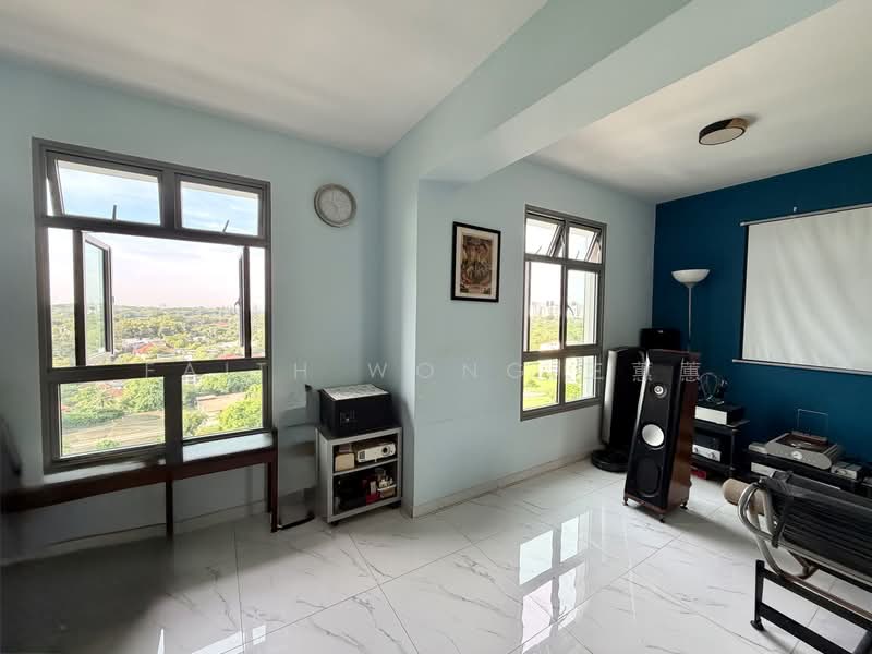 33 Margaret Drive, 33 Margaret Drive, 3 Bedrooms, 893 sqft, HDB Flat For Sale, by Faith Wong 王蕙蕙, 500208614 - Living Room - PropertyGuru.com.sg