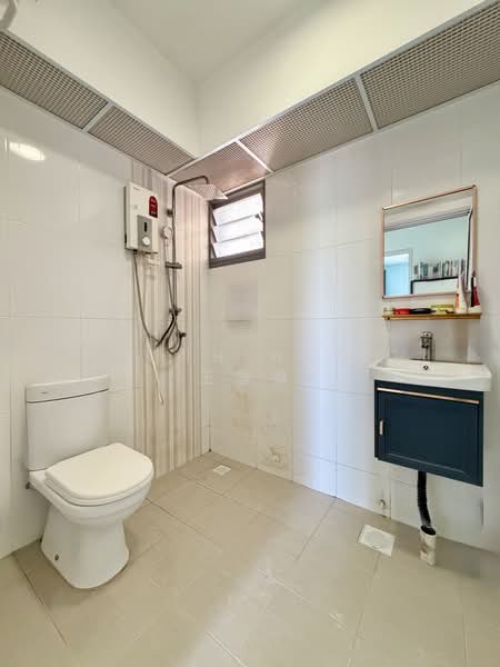 33 Margaret Drive, 33 Margaret Drive, 3 Bedrooms, 893 sqft, HDB Flat For Sale, by Faith Wong 王蕙蕙, 500208614 - Bathroom - PropertyGuru.com.sg