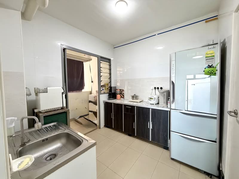 33 Margaret Drive, 33 Margaret Drive, 3 Bedrooms, 893 sqft, HDB Flat For Sale, by Faith Wong 王蕙蕙, 500208614 - Kitchen - PropertyGuru.com.sg