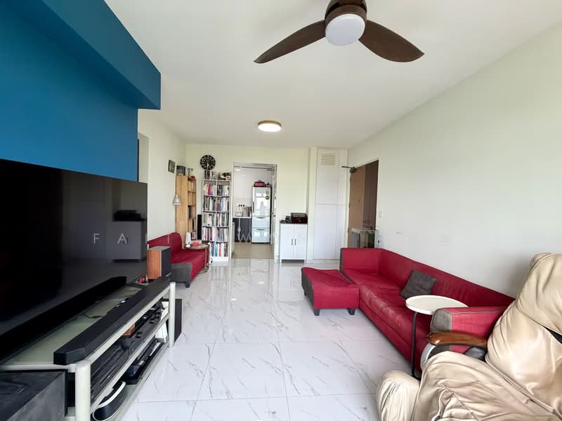33 Margaret Drive, 33 Margaret Drive, 3 Bedrooms, 893 sqft, HDB Flat For Sale, by Faith Wong 王蕙蕙, 500208614 - Living Room - PropertyGuru.com.sg