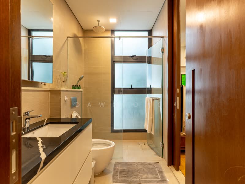 Dyson Road, , 5 Bedrooms, 4,633 sqft, Semi-Detached House For Sale, by Dawn Ong, 500208615 - Bathroom - PropertyGuru.com.sg
