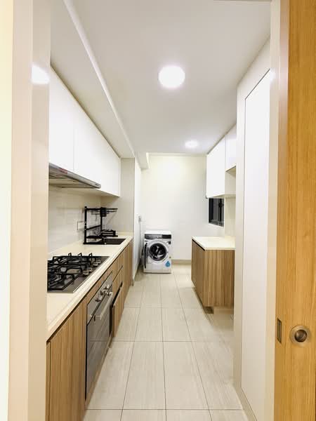 Hundred Palms Residences, 270 Yio Chu Kang Road, 3 Bedrooms, 883 sqft, Executive Condominium For Sale, by Rayne Chua 蔡美慧, 500208619 - Kitchen - PropertyGuru.com.sg