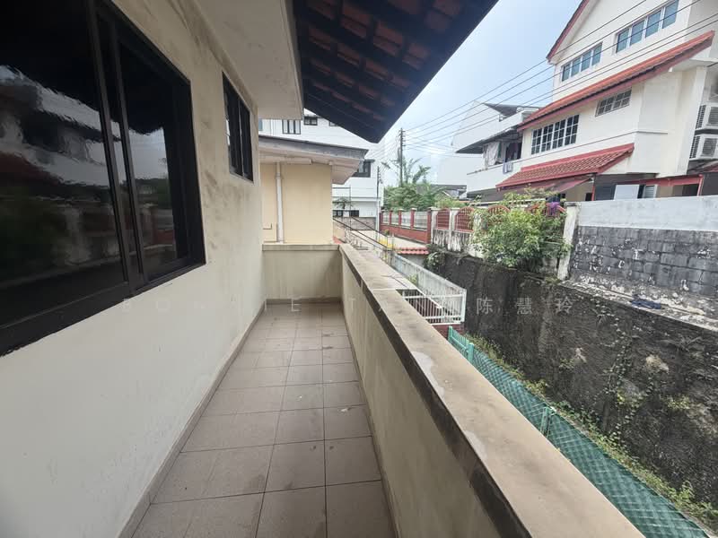Sembawang Road, Sembawang Road, 3 Bedrooms, 1,500 sqft, Terraced House For Rent, by Bonnie Tan 陈慧玲, 500208625 - Balcony - PropertyGuru.com.sg