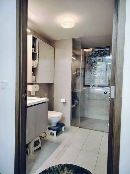 The Visionaire, , 3 Bedrooms, 980 sqft, Executive Condominium For Sale, by Wilson Kong, 500208627 - Bathroom - PropertyGuru.com.sg
