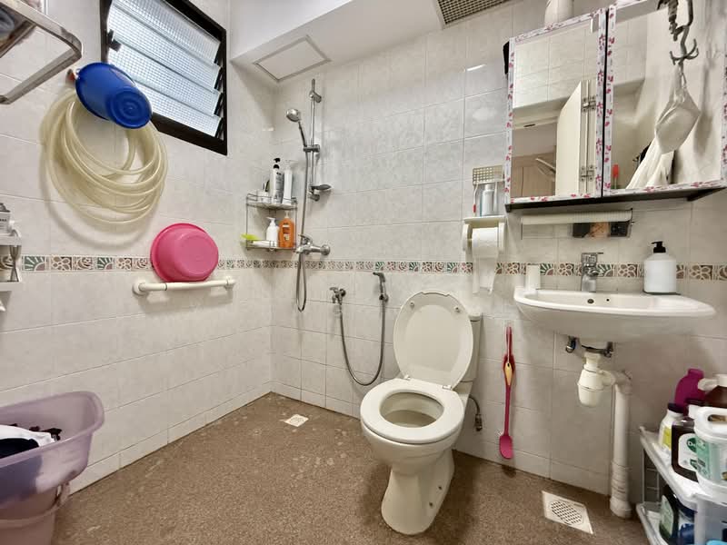 482 Admiralty Link, 482 Admiralty Link, Room Rental, 108 sqft, HDB Flat For Rent, by Young Chng, 500208650 - Bathroom - PropertyGuru.com.sg