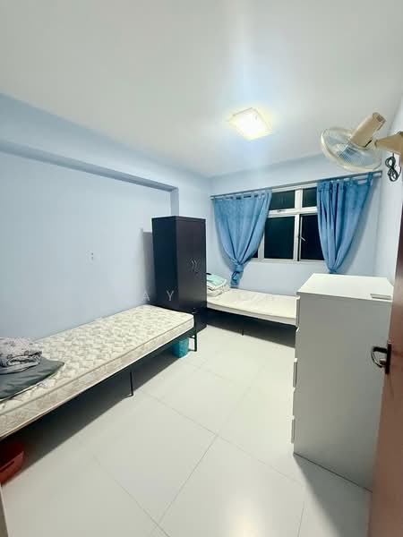 609 Yishun Street 61, 609 Yishun Street 61, Room Rental, 120 sqft, HDB Flat For Rent, by Jay Goh, 500208653 - 424 - PropertyGuru.com.sg