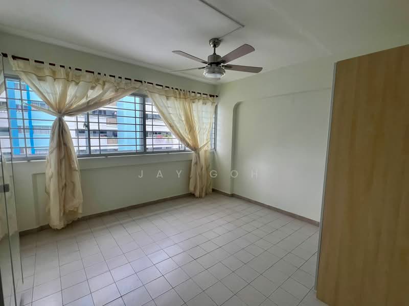 609 Yishun Street 61, 609 Yishun Street 61, Room Rental, 120 sqft, HDB Flat For Rent, by Jay Goh, 500208653 - 274 - PropertyGuru.com.sg