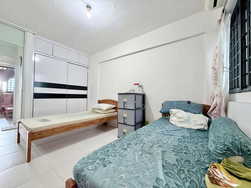 609 Yishun Street 61, 609 Yishun Street 61, Sembawang / Yishun, Room Rental, 120 sqft, HDB Flat For Rent, by Jay Goh, 500208653 - 716 master bedroom - PropertyGuru.com.sg
