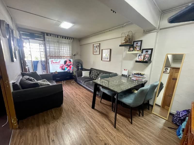 195 Golden Clover, 195 Kim Keat Avenue, 2 Bedrooms, 689 sqft, HDB Flat For Sale, by Ashcvin Mani, 500208656 - Living Room - PropertyGuru.com.sg