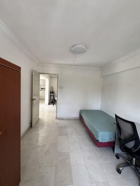 717 Clementi West Street 2, 717 Clementi West Street 2, Room Rental, 100 sqft, HDB Flat For Rent, by Kelly Leong, 500208662 - Bedroom - PropertyGuru.com.sg
