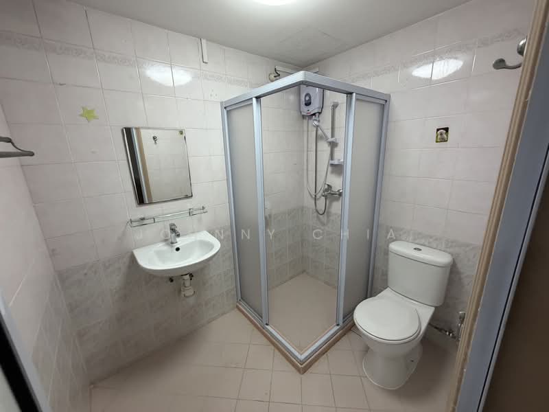 Lentor Terrace House, Lentor Street, Lentor Loop, Lentor Place , Lentor Lane, Lentor Vale, 4 Bedrooms, 3,000 sqft, Terraced House For Sale, by Johnny Chia, 500208669 - Bathroom - PropertyGuru.com.sg
