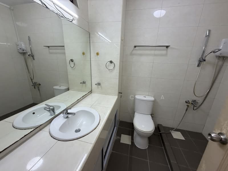 Lentor Terrace House, Lentor Street, Lentor Loop, Lentor Place , Lentor Lane, Lentor Vale, 4 Bedrooms, 3,000 sqft, Terraced House For Sale, by Johnny Chia, 500208669 - Bathroom - PropertyGuru.com.sg