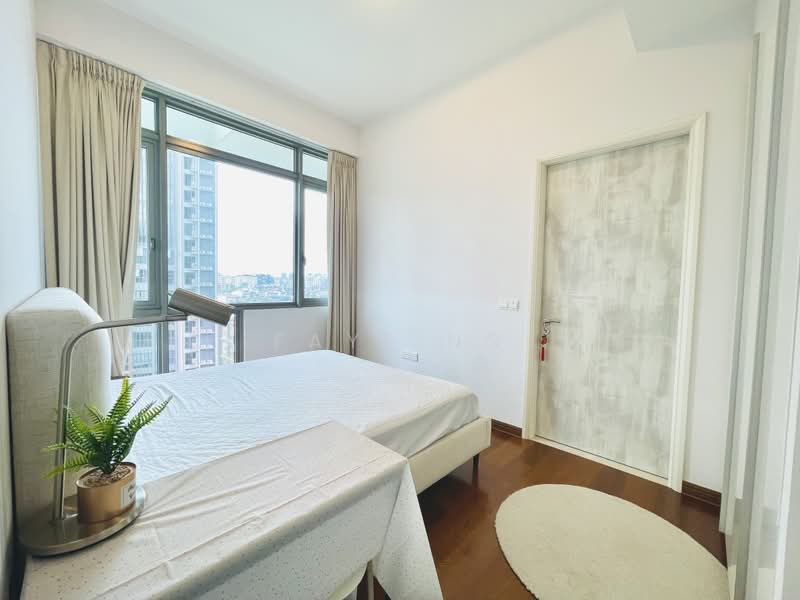 Kingsford Hillview Peak, 105 Hillview Rise, 2 Bedrooms, 850 sqft, Condominium For Sale, by Faye Ng, 500208672 - Bedroom - PropertyGuru.com.sg